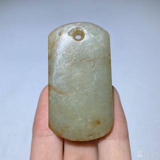 和田玉挂件一个,品相如图片
